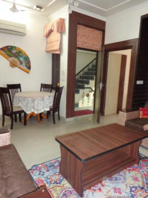 Indo Stay Private Apartment in Raja Park - Jaipur